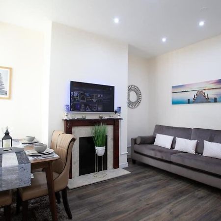 6 Bedroom House 10Min Drive From City Centre Manchester Exterior photo