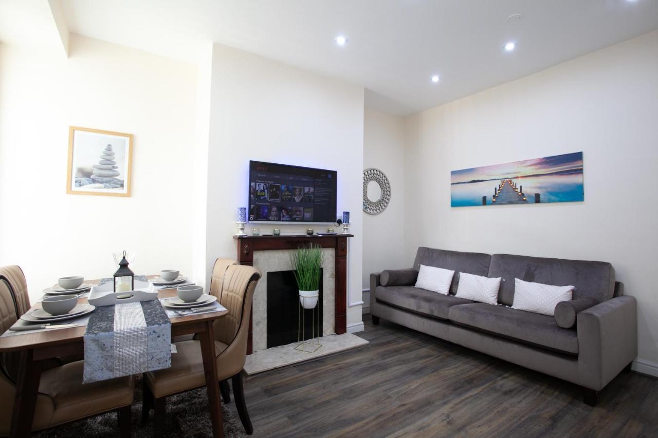 6 Bedroom House 10Min Drive From City Centre Manchester Exterior photo