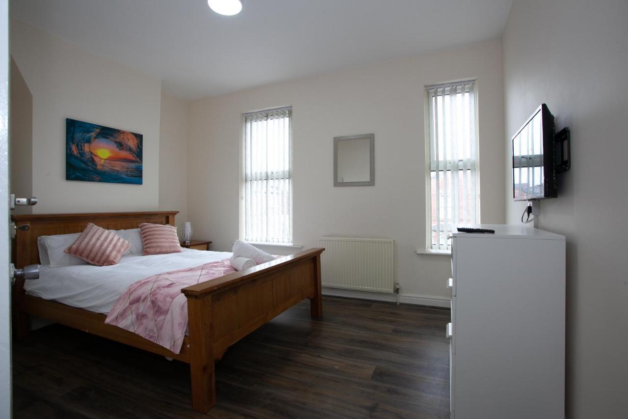 6 Bedroom House 10Min Drive From City Centre Manchester Exterior photo
