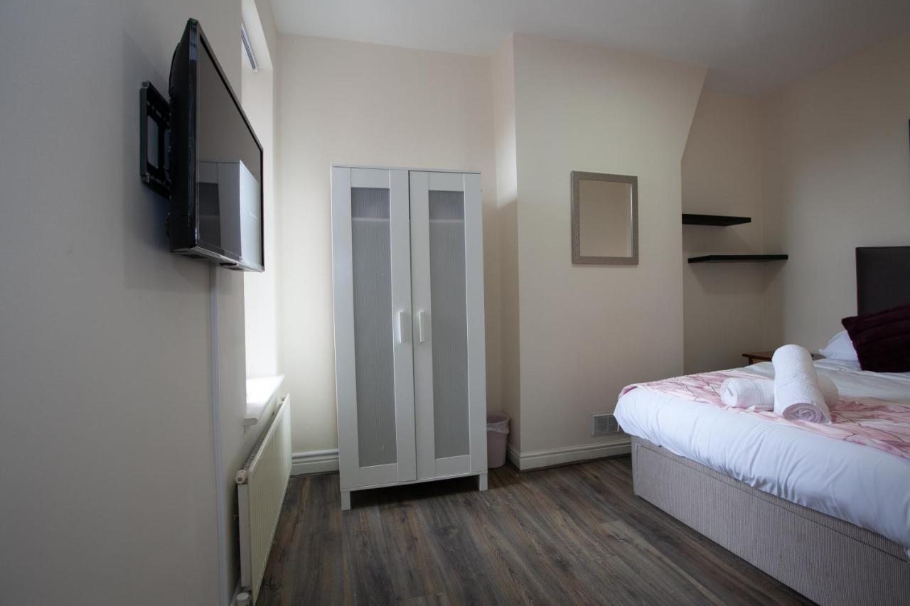 6 Bedroom House 10Min Drive From City Centre Manchester Exterior photo