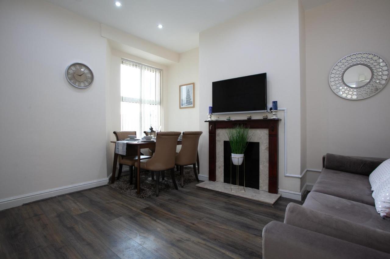6 Bedroom House 10Min Drive From City Centre Manchester Exterior photo