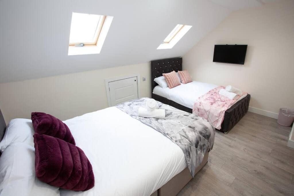 6 Bedroom House 10Min Drive From City Centre Manchester Exterior photo