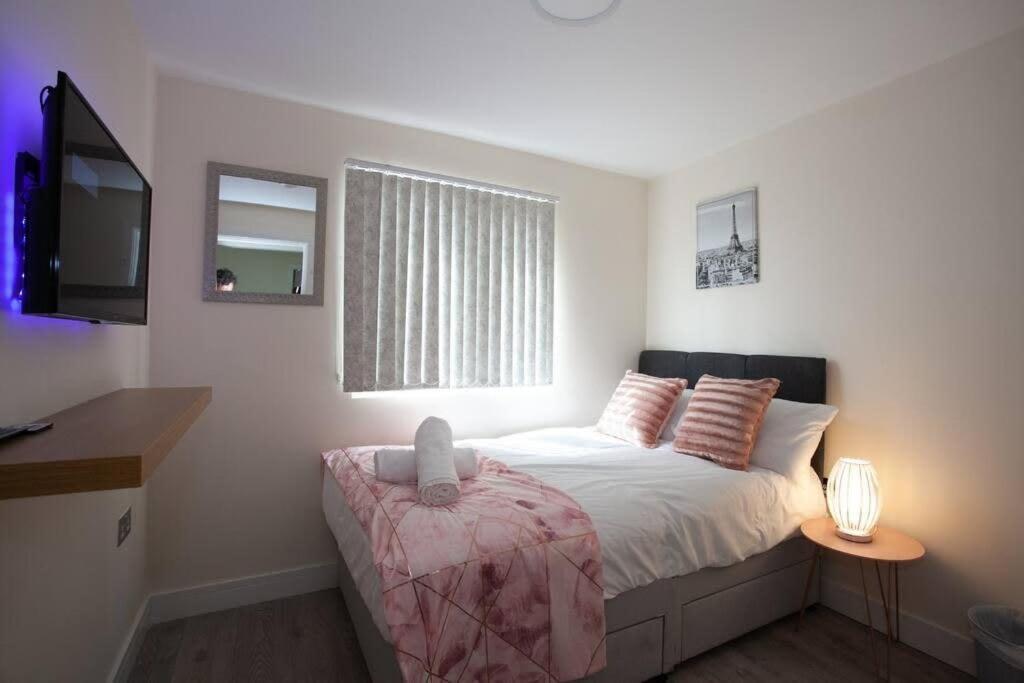 6 Bedroom House 10Min Drive From City Centre Manchester Exterior photo
